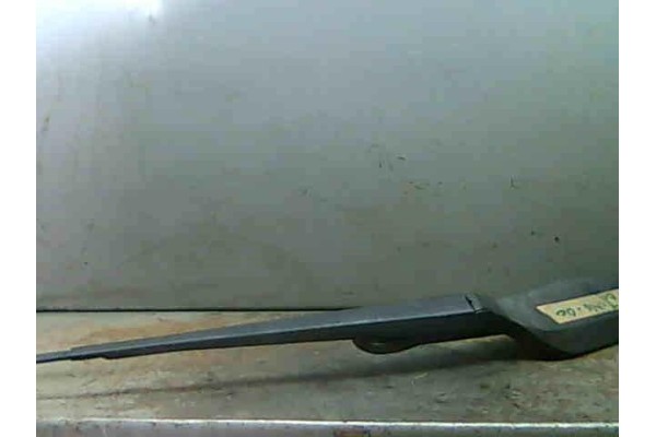 Recambio de brazo limpiaparabrisas delantero para nissan almera tino (v10m)(2000) 2.2 di referencia OEM IAM   