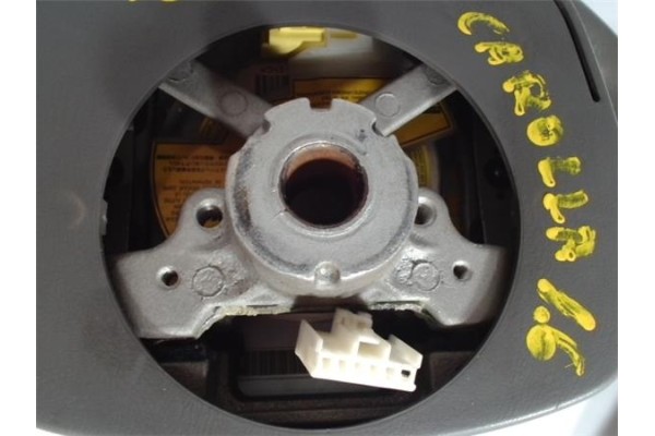 Recambio de volante para toyota corolla (e11) 1.4 1.3 linea terra start (3-ptas.) referencia OEM IAM 105692897A51 EHG 