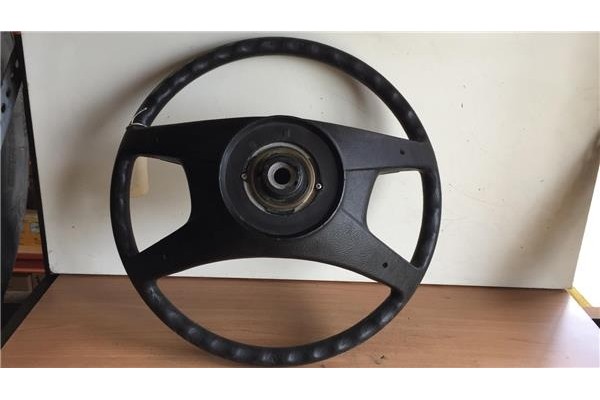 Recambio de volante para bmw serie 5 (e28) 2.0 520i referencia OEM IAM 11188102  