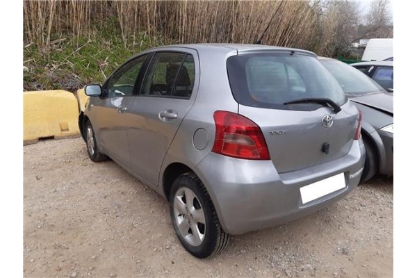toyota yaris (ksp9/scp9/nlp9)(2005) del año 