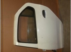 PUERTA TRASERO IZQUIERDA 821012282R 