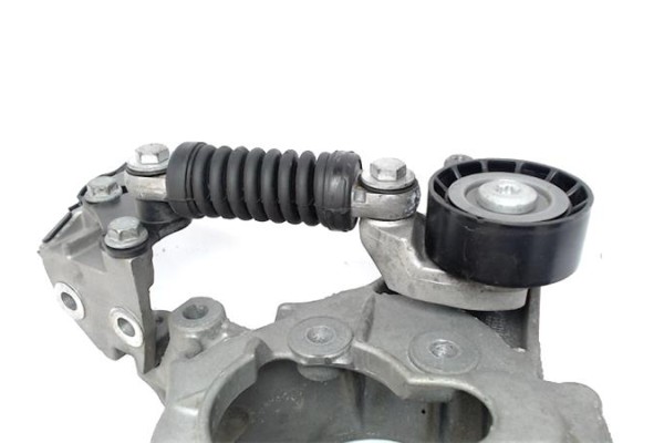 Recambio de soporte motor para renault megane i classic (la0) referencia OEM IAM   