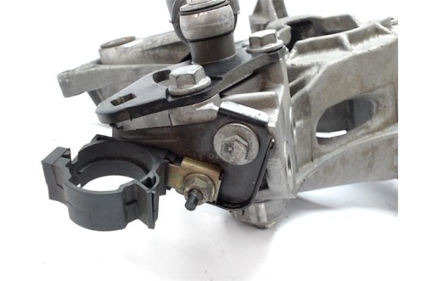 Recambio de soporte motor para renault megane i classic (la0) referencia OEM IAM   