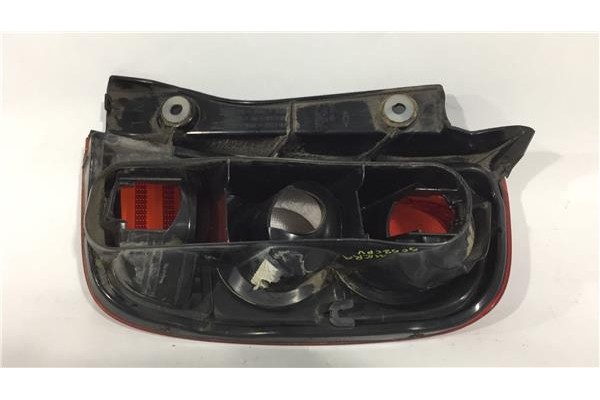 Recambio de piloto trasero izquierdo para nissan micra (k12e) 1.2 16v referencia OEM IAM B6555AX720 2707871 26559AX720 , NISSAN 