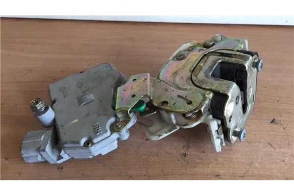 Recambio de cierre electromagnetico trasero derecho para nissan terrano ii (r20) 2.7 comfort plus referencia OEM IAM   