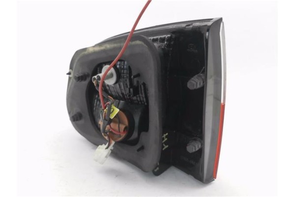 Recambio de piloto porton trasero izquierdo para hyundai h-1 furgón 2.5 crdi referencia OEM IAM 924054A61  