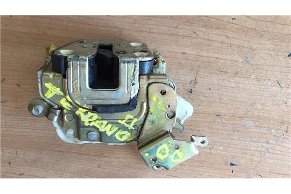 Recambio de cierre electromagnetico delantero derecho para nissan terrano ii (r20) 2.7 comfort plus referencia OEM IAM   