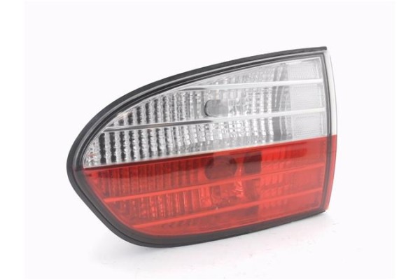 Recambio de piloto porton trasero derecho para hyundai h-1 furgón 2.5 crdi referencia OEM IAM 924064A61  