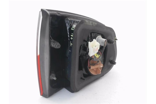 Recambio de piloto porton trasero derecho para hyundai h-1 furgón 2.5 crdi referencia OEM IAM 924064A61  