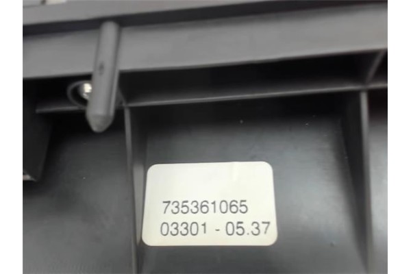 Recambio de mando de luces para lancia ypsilon (101) 1.2 referencia OEM IAM 735361065 033010537 