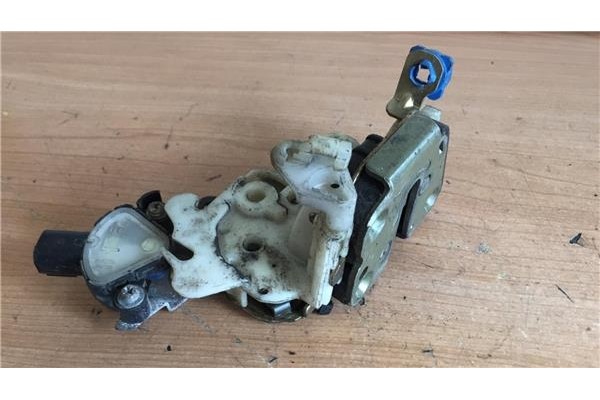 Recambio de cierre electromagnetico delantero izquierdo para nissan micra (k11) 1.0 lx referencia OEM IAM   