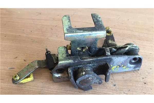 Recambio de cierre electromagnetico delantero derecho para nissan trade furgón 2.0 d referencia OEM IAM   