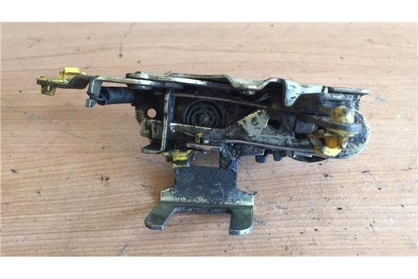 Recambio de cierre electromagnetico delantero derecho para nissan trade furgón 2.0 d referencia OEM IAM   