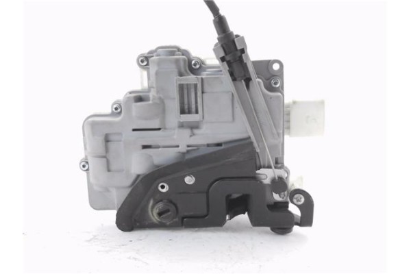 Recambio de cierre electromagnetico trasero izquierdo para seat altea xl (5p5) 1.9 tdi referencia OEM IAM 18800018107  