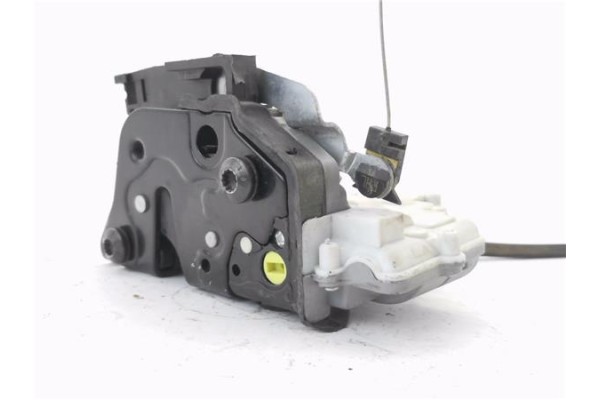 Recambio de cierre electromagnetico trasero izquierdo para seat altea xl (5p5) 1.9 tdi referencia OEM IAM 18800018107  