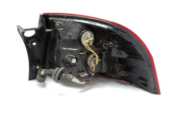 Recambio de piloto trasero izquierdo para kia rio (ub) referencia OEM IAM 924011W210  