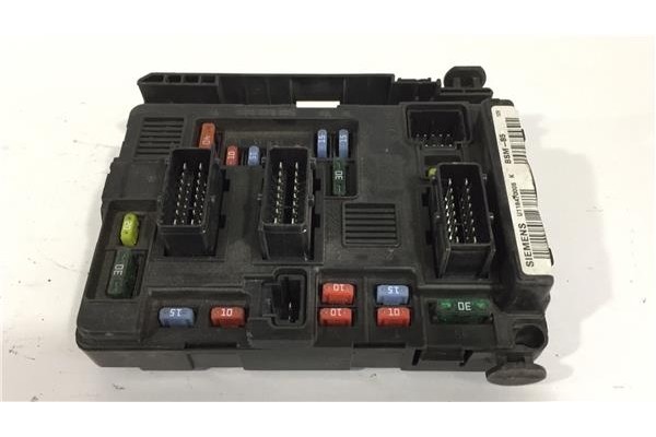 Recambio de caja fusibles/rele para citroen xsara familiar 2.0 hdi 90 referencia OEM IAM 965061828000  