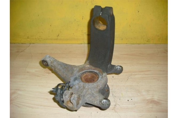 Recambio de mangueta delantero izquierda para renault scenic ii (jm) 1.5 dci (jm02, jm13) referencia OEM IAM 8200297028  