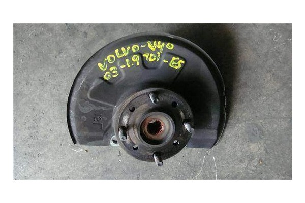 Recambio de mangueta delantero izquierda para volvo v40 familiar 1.9 di referencia OEM IAM 30884172  