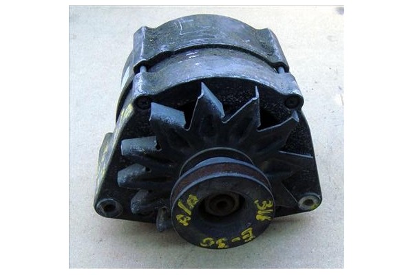 Recambio de alternador para bmw serie 3 berlina (e30) 1.8 316 referencia OEM IAM BOSCH 0123469829 