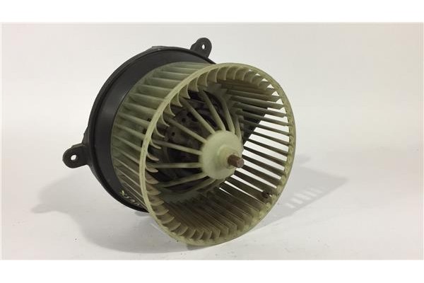 Recambio de motor calefaccion para citroen xsara berlina 2.0 hdi 90 referencia OEM IAM 210681233F 740471233F 
