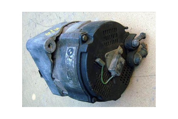 Recambio de alternador para bmw serie 3 berlina (e30) 2.5 325i referencia OEM IAM VALEO 1726603 