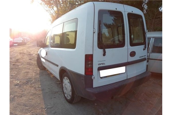 opel combo furgón/ranchera familiar del año 2005