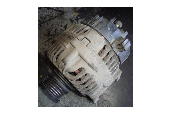 Recambio de alternador para volkswagen golf iii berlina (1h1)(1991) 1.6 referencia OEM IAM 037903023G A13VI124 