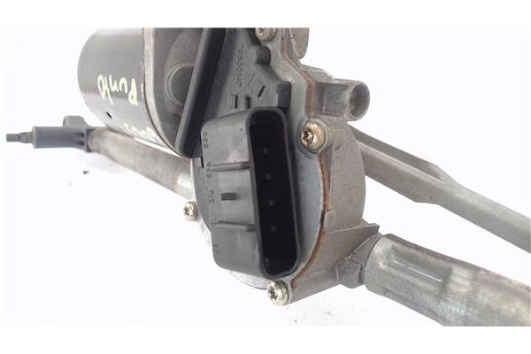 Recambio de motor limpiaparabrisas delantero para fiat ii punto (188) berlina 1.2 8v active referencia OEM IAM 46834851.  