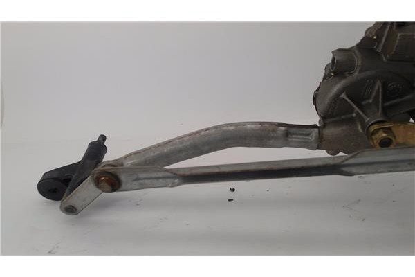 Recambio de motor limpiaparabrisas delantero para fiat ii punto (188) berlina 1.2 8v active referencia OEM IAM 46834851.  