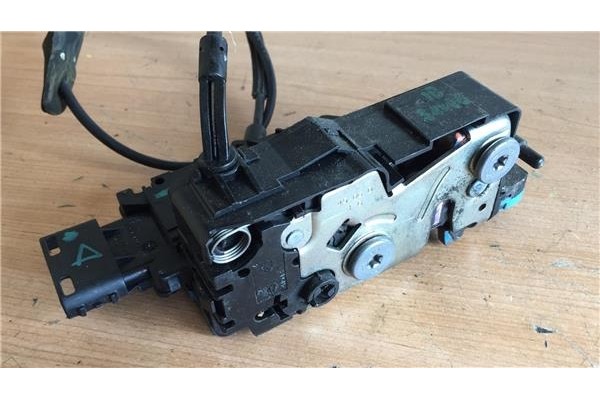 Recambio de cierre electromagnetico trasero izquierdo para peugeot 207 1.4 confort referencia OEM IAM 24090158 24092158 