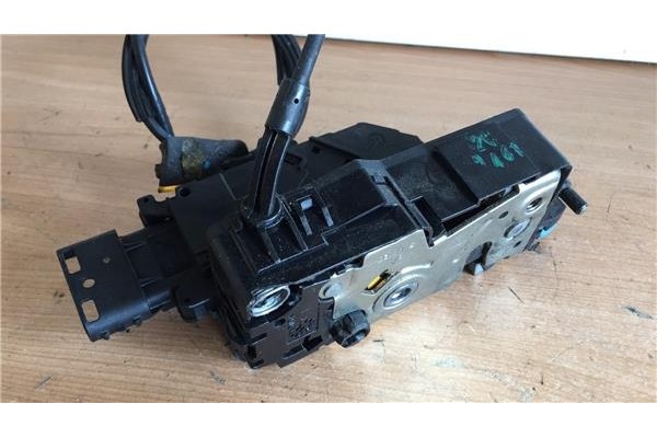 Recambio de cierre electromagnetico trasero izquierdo para peugeot 407 2.0 sport referencia OEM IAM 24090158 24092158 