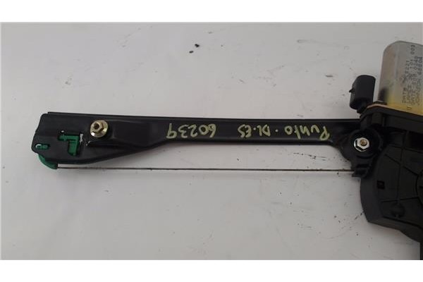 Recambio de mecanismo elevalunas delantero izquierdo para fiat ii punto (188) berlina 1.2 8v active referencia OEM IAM 51764550 