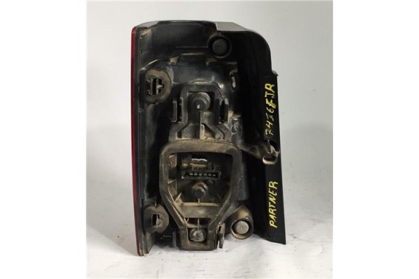 Recambio de piloto trasero derecho para peugeot partner combispace (5f) 1.9 d referencia OEM IAM 6351Y8  