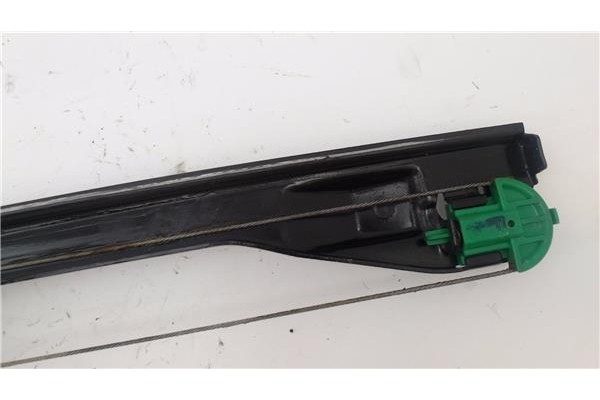 Recambio de mecanismo elevalunas delantero izquierdo para fiat ii punto (188) berlina 1.2 8v active referencia OEM IAM 51764550 