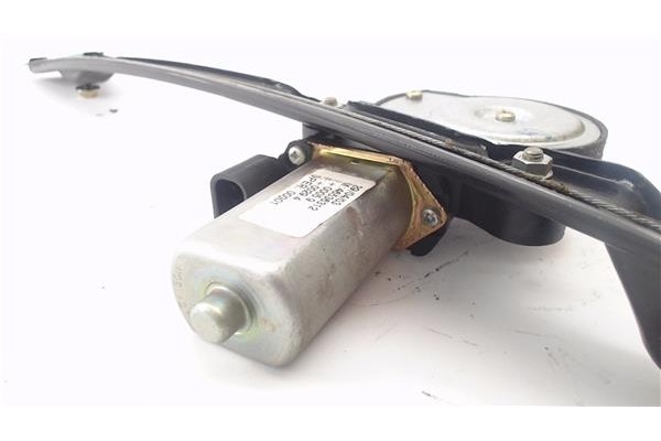 Recambio de mecanismo elevalunas delantero izquierdo para fiat ii punto (188) berlina 1.2 8v active referencia OEM IAM 51764550 