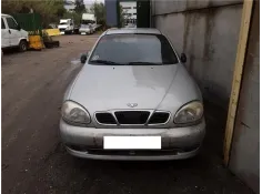 daewoo lanos del año 2001