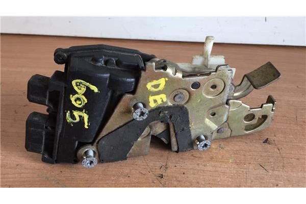 Recambio de cierre electromagnetico delantero izquierdo para peugeot 605 2.1 srdt referencia OEM IAM   