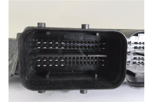 Recambio de centralita para seat ibiza berlina (6j5) 1.6 tdi referencia OEM IAM 03L906023LC 5WP42917AA 