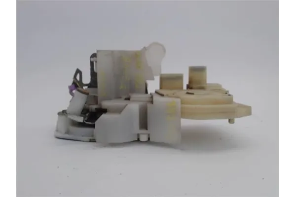 Recambio de cierre electromagnetico trasero derecho para honda civic berlina 5 (eu7/8) 1.6i ls referencia OEM IAM 72610S6AQ02  