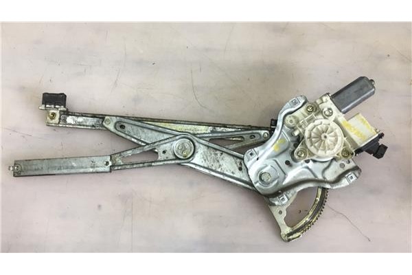 Recambio de elevalunas electrico delantero izquierdo para toyota corolla (e12)(2002) 2.0 d-4d referencia OEM IAM 6982002130 9920