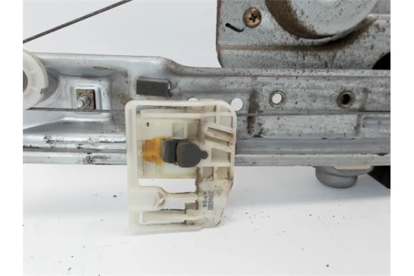 Recambio de mecanismo elevalunas trasero derecho para renault megane ii berlina 5p referencia OEM IAM   