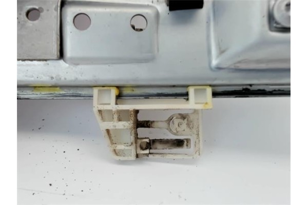 Recambio de mecanismo elevalunas trasero derecho para renault megane ii berlina 5p referencia OEM IAM   