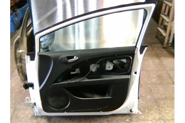 Recambio de puerta delantero derecha para seat leon (1p1) 1.2 reference referencia OEM IAM 1P0831056A  
