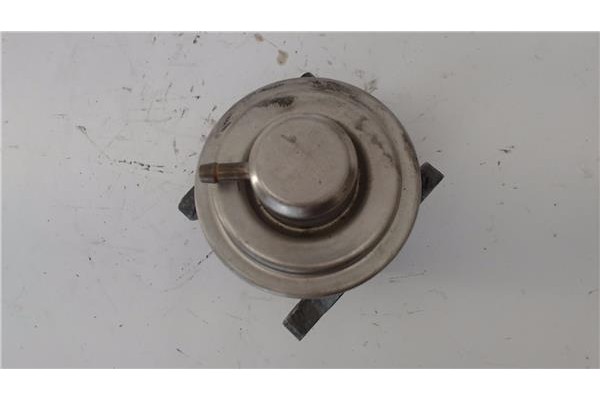 Recambio de egr para volkswagen polo iv (9n3) 1.4 advance referencia OEM IAM 045129637A  