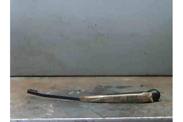 Recambio de brazo limpiaparabrisas trasero para renault megane i (ba0/1_) 1.9 dti (ba08, ba0n) referencia OEM IAM   