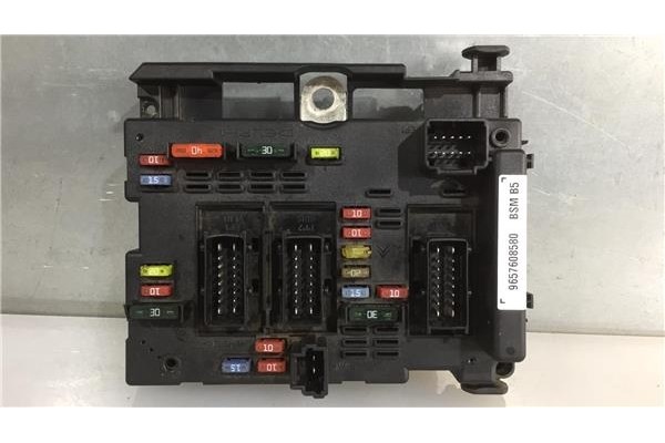 Recambio de alternador para volkswagen polo iii (6n1) 55 1.3 referencia OEM IAM 028903025H 0123310019 37903028C , AUDI | 2890302