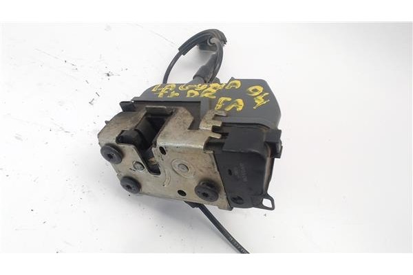 Recambio de cierre electromagnetico trasero derecho para renault laguna ii (bg0) 1.6 16v (bg0a, bg0l) referencia OEM IAM 8200000
