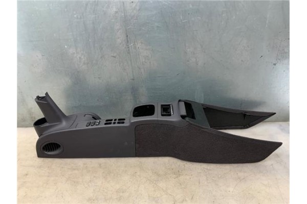 Recambio de embellecedor consola central para mercedes-benz clase a (bm 168) 1.9 190 (168.032) referencia OEM IAM A1686801250721