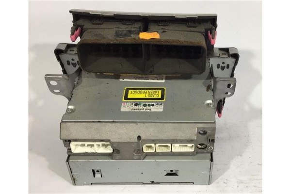 Recambio de consola para toyota yaris (ksp9/scp9/nlp9) 1.4 d-4d referencia OEM IAM 861200D210  